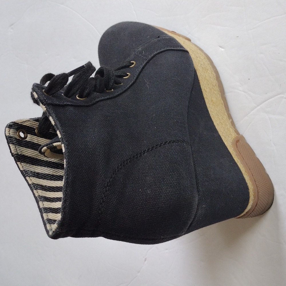 ALDO LACE UP Wedges Women's  Booties| Size 7.5